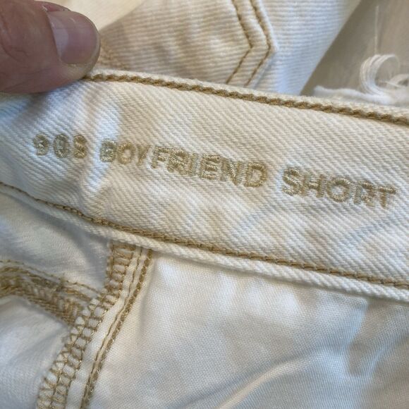 American Eagle Shorts Womens 2 White 90s Boyfriend Cut Off  Distressed Raw Hem - Picture 3 of 8